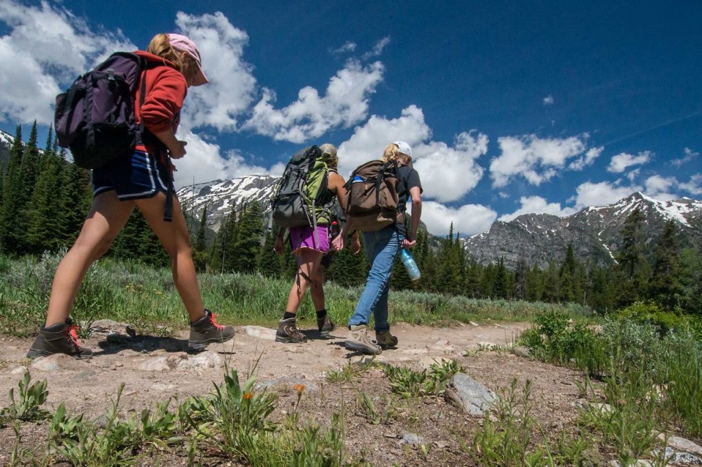 سایز کردن کفش کوهنوردی کوه پلاس