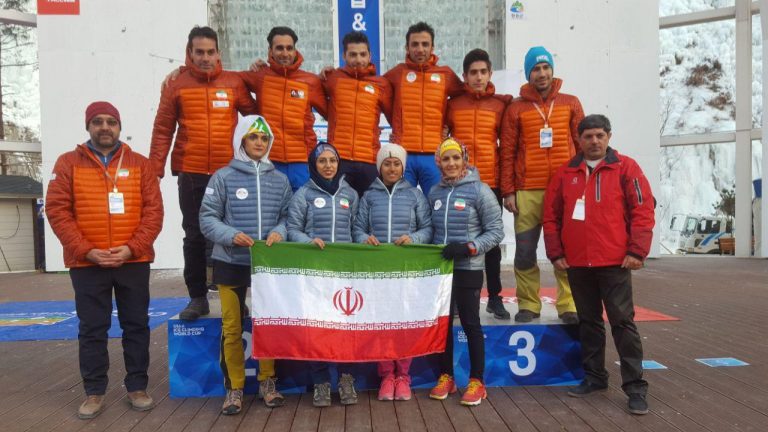 قهرمانی یخ نوردی آسیا کوه پلاس