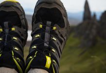 بستن بند کفش کوهنوردی کوه پلاس