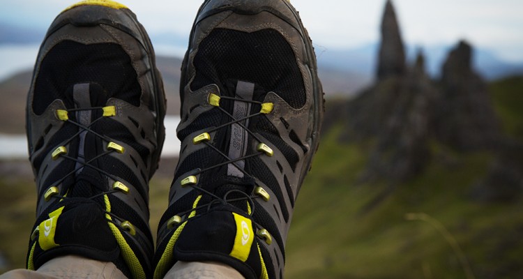 بستن بند کفش کوهنوردی کوه پلاس