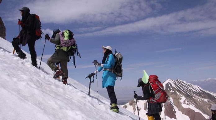 تاریخچه کوهنوردی بانوان ایران کوه پلاس