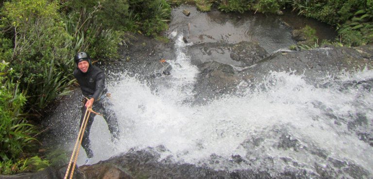 ابزار فرود نومد کوه پلاس