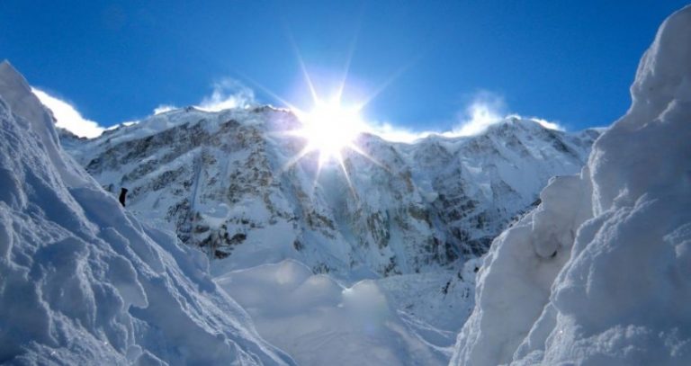 امداد در هیمالیا کوه پلاس