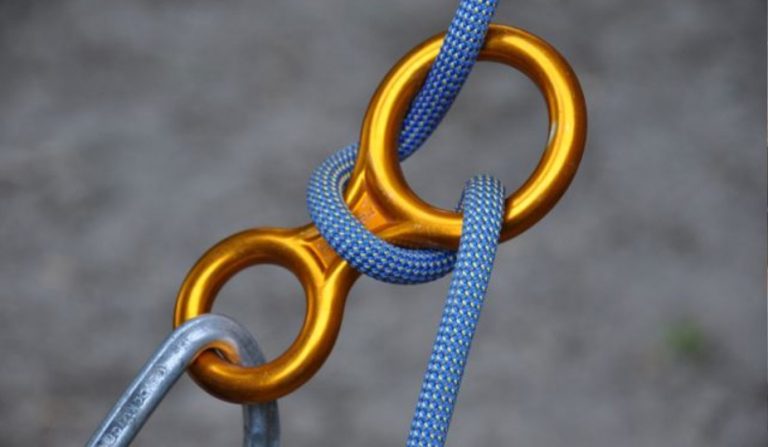 ابزار فرود هشت کوه پلاس