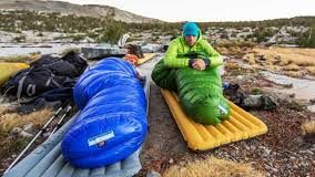 آموزش جمع کردن کیسه خواب کوه پلاس