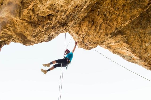عبور ایمن از لبه کلاهک رضا اسماعیلی کوه پلاس