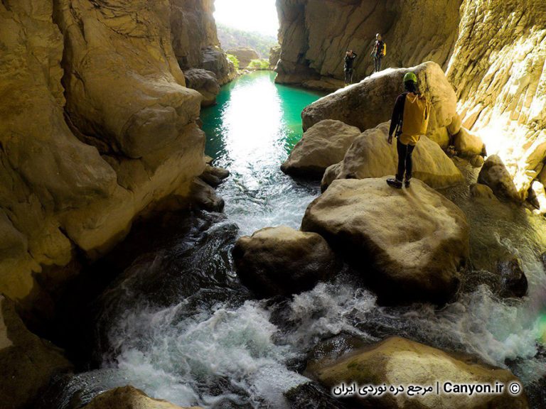 اکتشاف دره اوشر گلی کوه پلاس