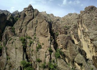 مهراب کوه لرستان