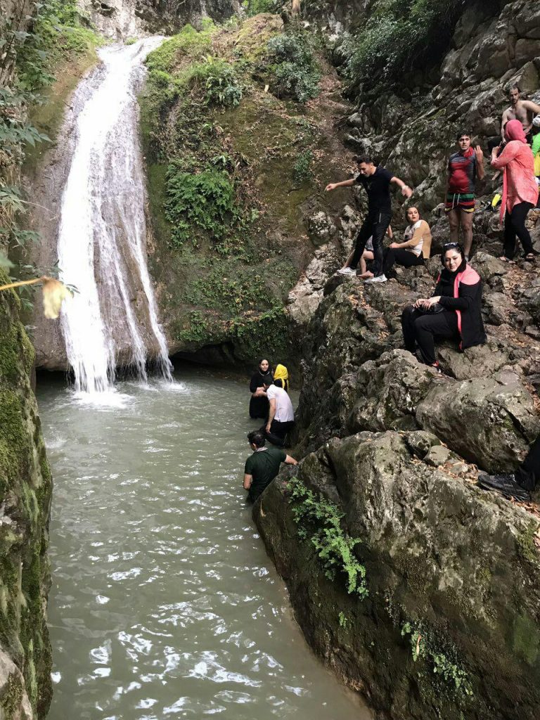 آبشار لوه کوه پلاس