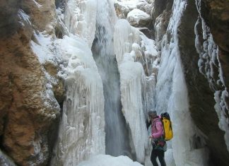 ice canyon رضا اسماعیلی کوه پلاس