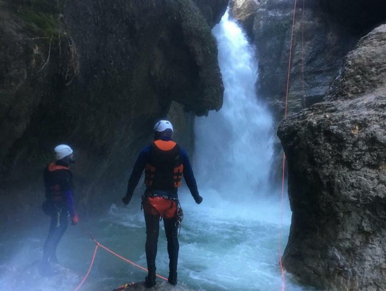 حادثه در تنگ تامرادی رضا اسماعیلی کوه پلاس