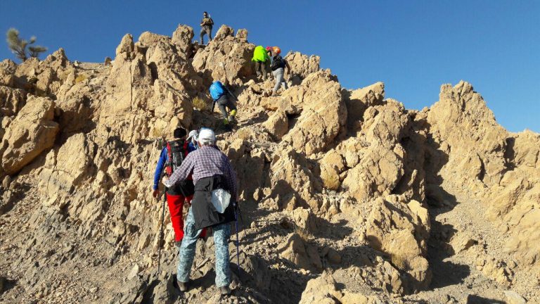 قله نایبند کوه پلاس