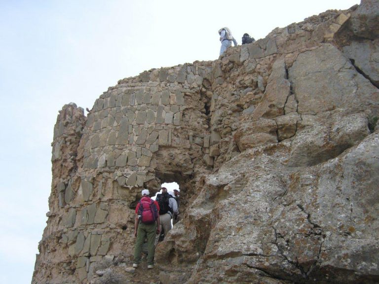 معرفی قلعه ماد کلات